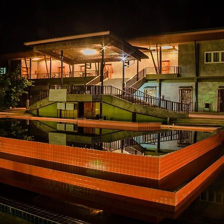 The Riverpool Resort And Spa Kanchanaburi Bagian luar foto