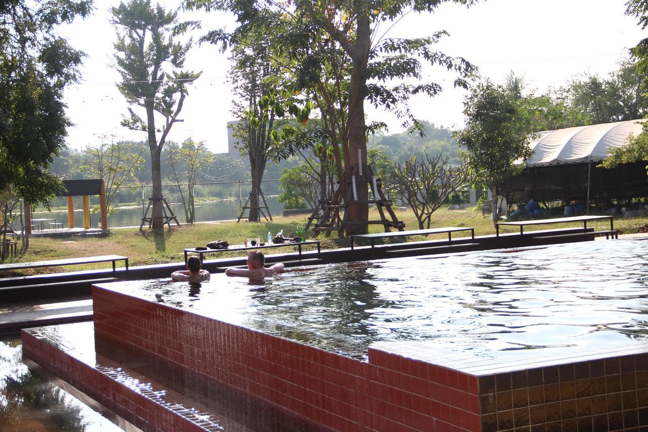 The Riverpool Resort And Spa Kanchanaburi Bagian luar foto