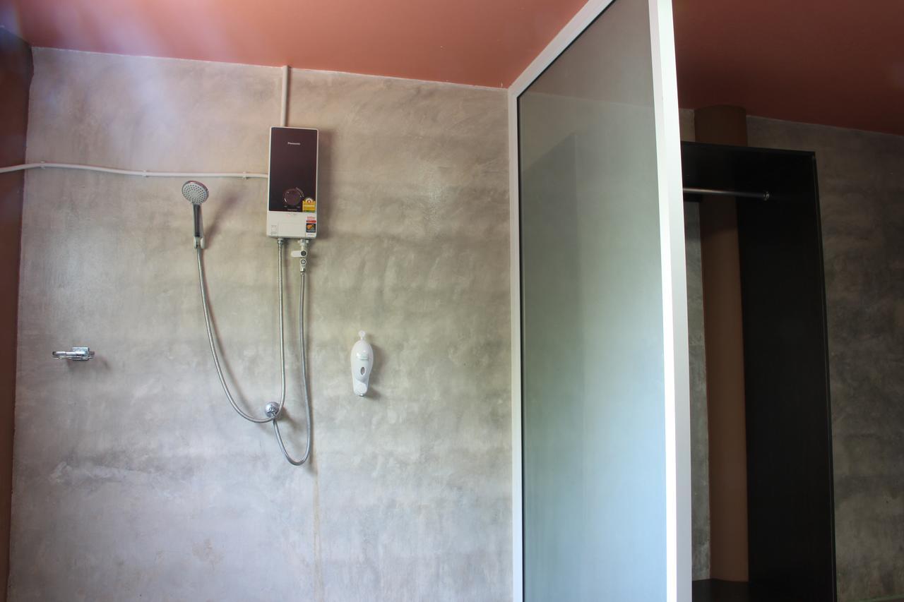 The Riverpool Resort And Spa Kanchanaburi Bagian luar foto