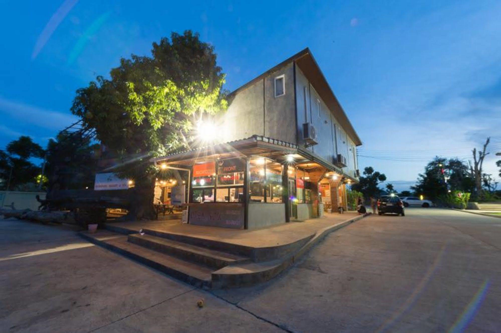 The Riverpool Resort And Spa Kanchanaburi Bagian luar foto