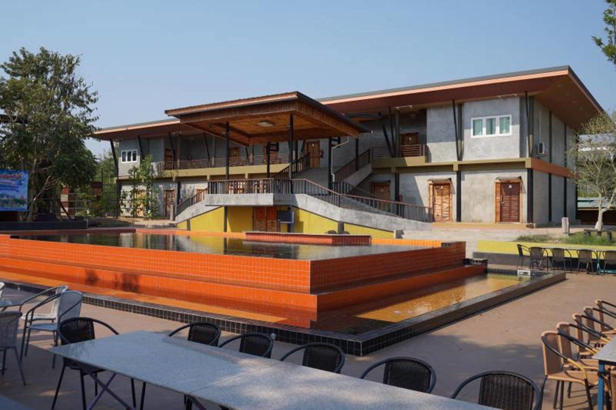 The Riverpool Resort And Spa Kanchanaburi Bagian luar foto