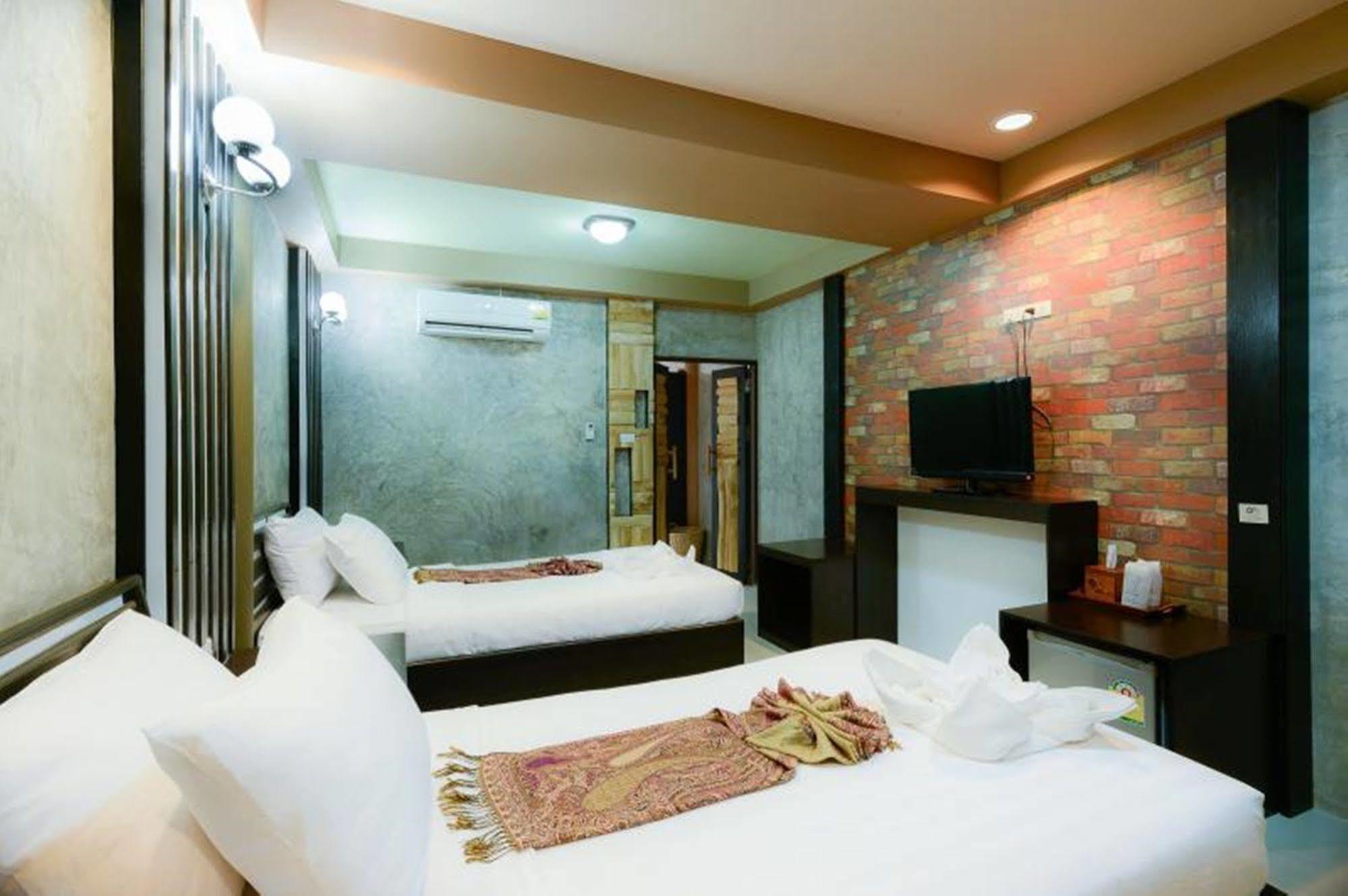 The Riverpool Resort And Spa Kanchanaburi Bagian luar foto