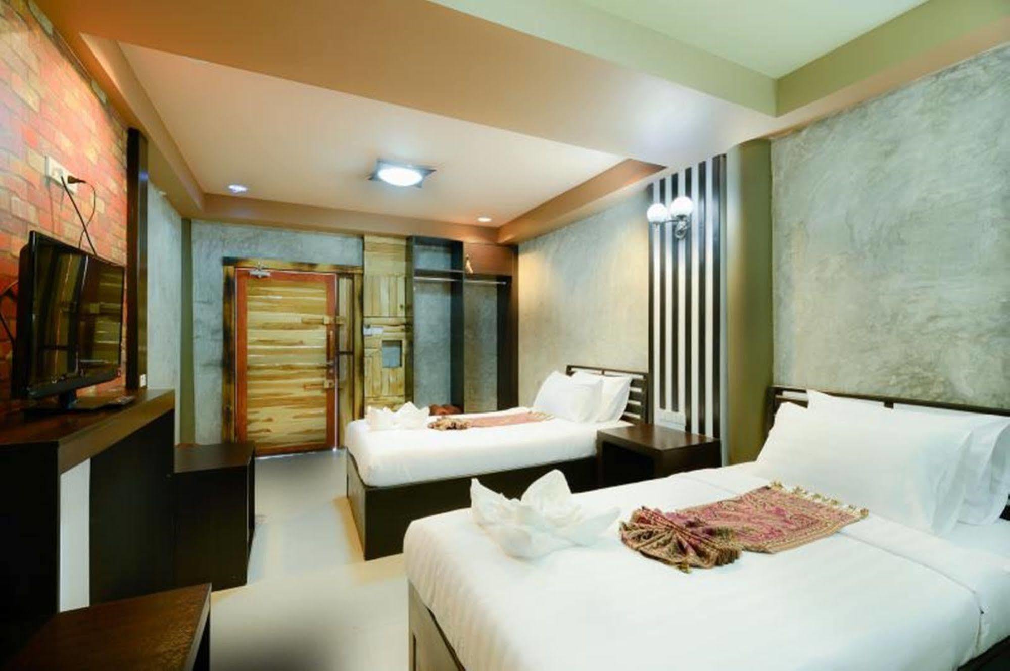 The Riverpool Resort And Spa Kanchanaburi Bagian luar foto